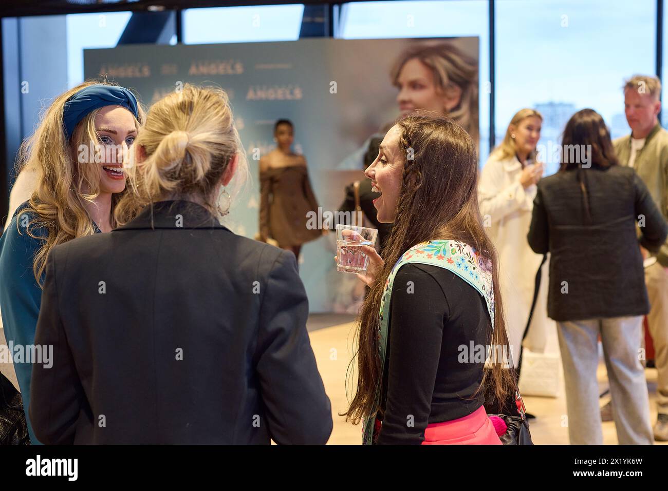 Londra, Regno Unito. 18 aprile 2024. Sarah Dawes e Talia Dean alla proiezione VIP Ordinary Angels a Londra. Ordinary Angels esce nei cinema il 26 aprile 2024. Crediti: Redshoot Photography / Alamy Live News Foto Stock