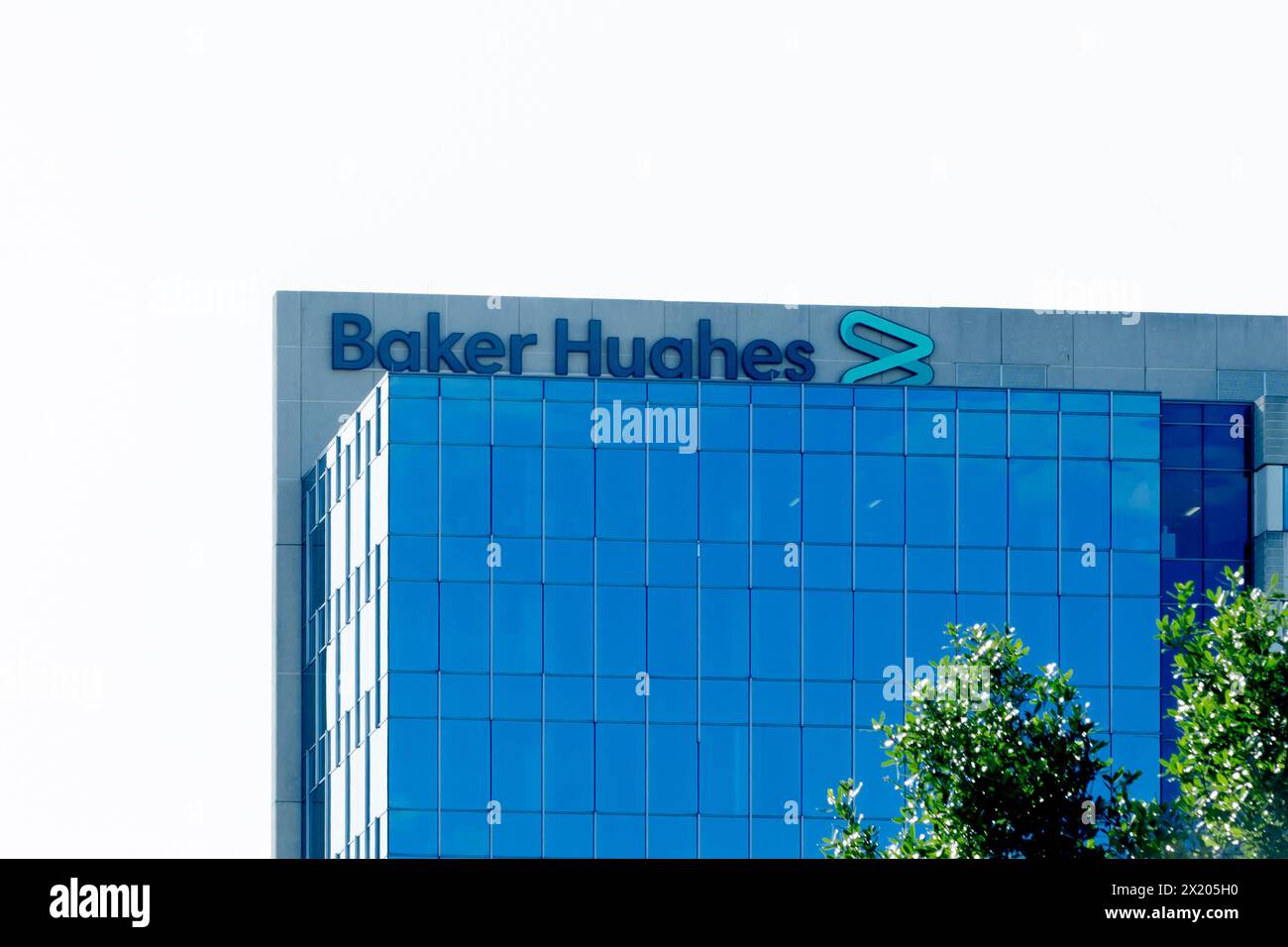 Houston, Texas, Stati Uniti - 14 aprile 2024: Sede di Baker Hughes a Houston, Texas, Stati Uniti. Foto Stock