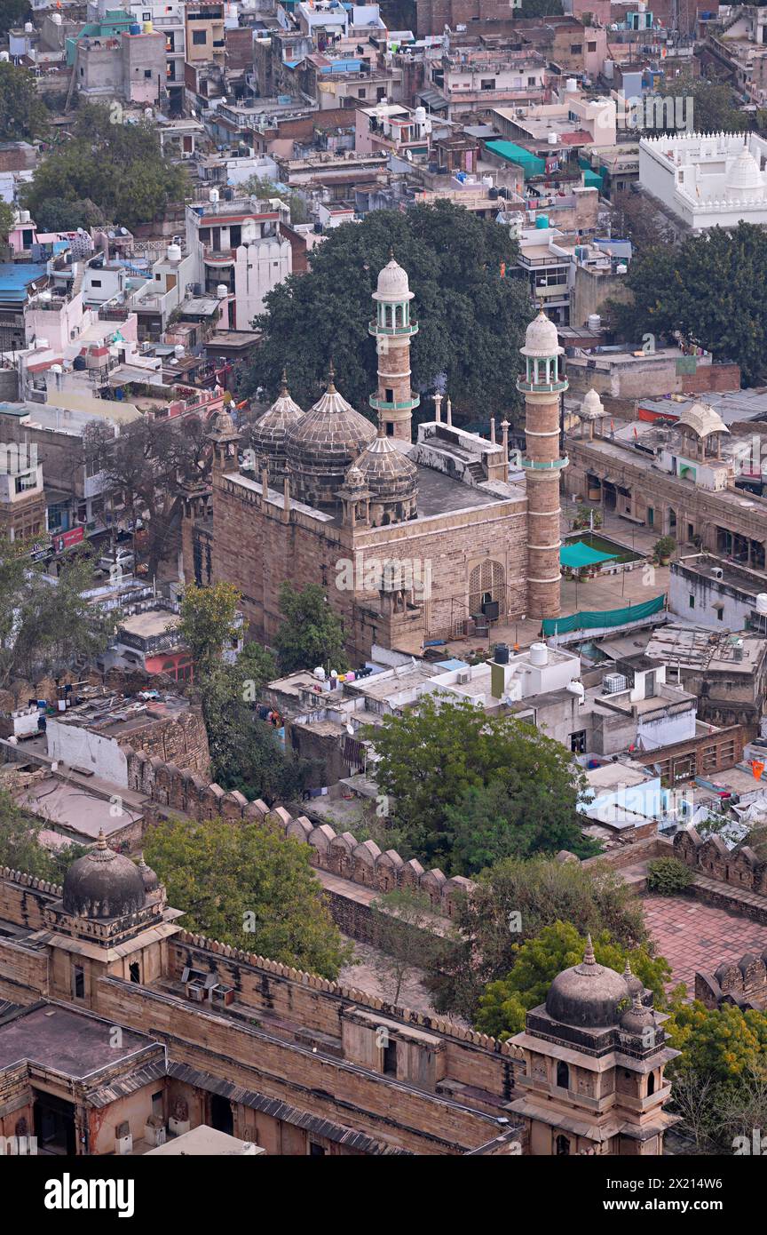 Shahi Jama Masjid, vicino a Gujari Mahal, Gwalior, Madhya Pradesh, India Foto Stock