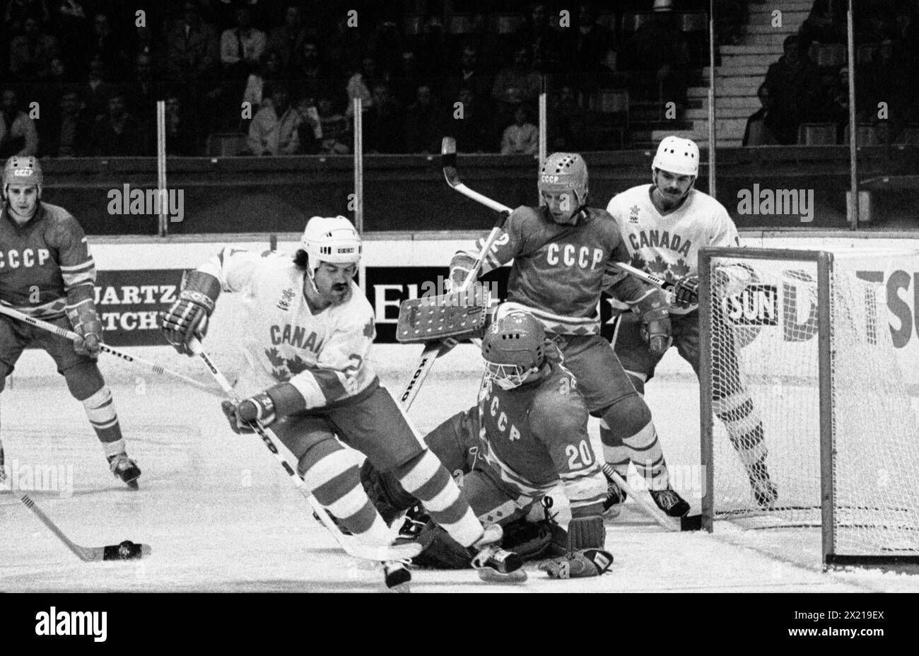 CANADA - CAMPIONATO DEL MONDO SOVIETICO DI HOCKEY SU GHIACCIO 1981A Kasatonov7,D Maruk 21,VL Tretyak 20,VJ Fetisov 2 e S Tambellini 14. Foto Stock
