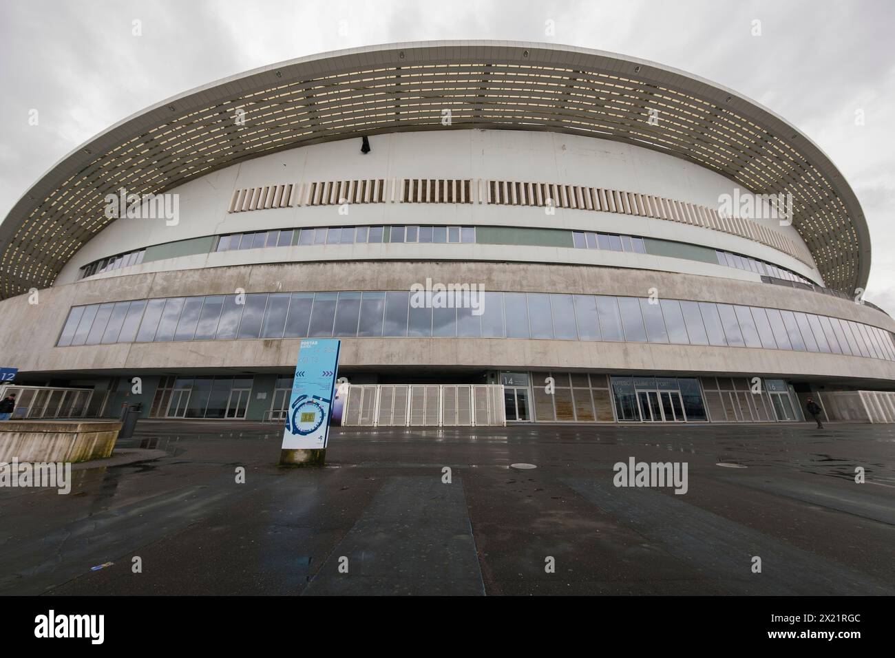 Vista generale dell'esterno dell'Estadio do Dragao a Porto, 19 aprile 2024 in Portogallo Foto Stock