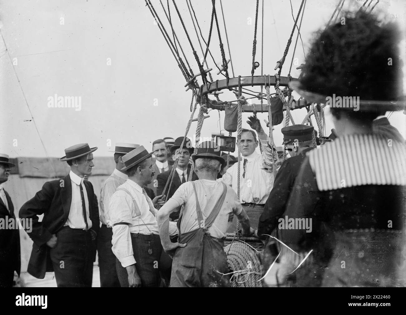 Stevens, 1911 anni. Mostra il pilota professionista di palloncini e dirigibili e il stunt man Albert Leo Stevens (1873-1944). Foto Stock