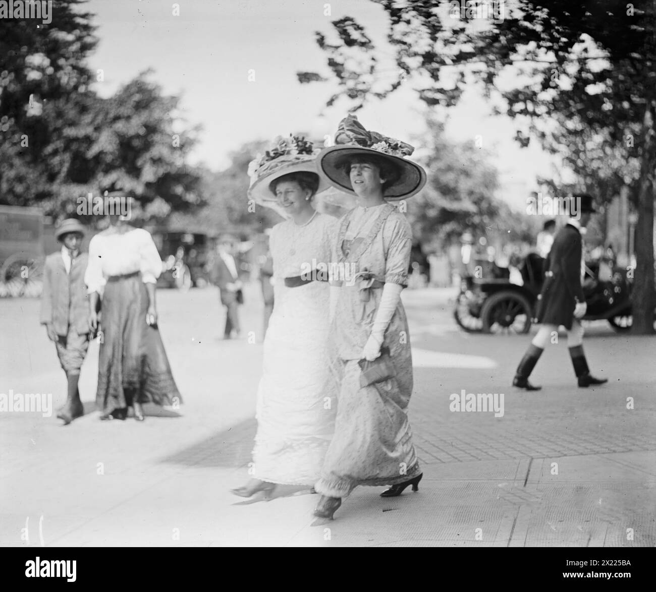 Signora Hitt &amp; signora Longworth, 1912 anni. Foto Stock
