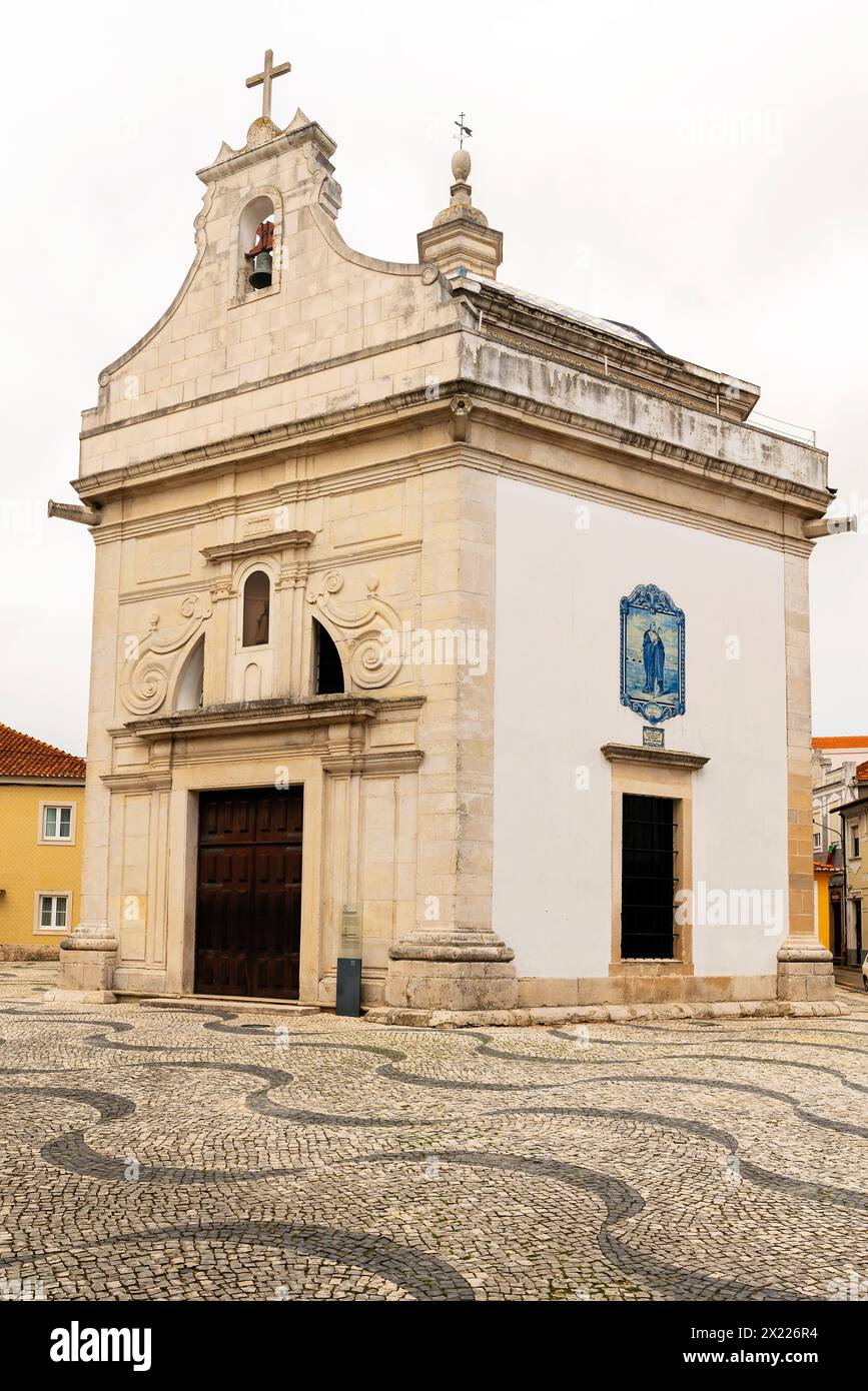 St Chiesa di Goncalinho. Splendida cittadina panoramica di Aveiro in Portogallo. Una famosa città portoghese conosciuta per il suo fiume e i suoi canali. Aveiro è il cappellino Foto Stock