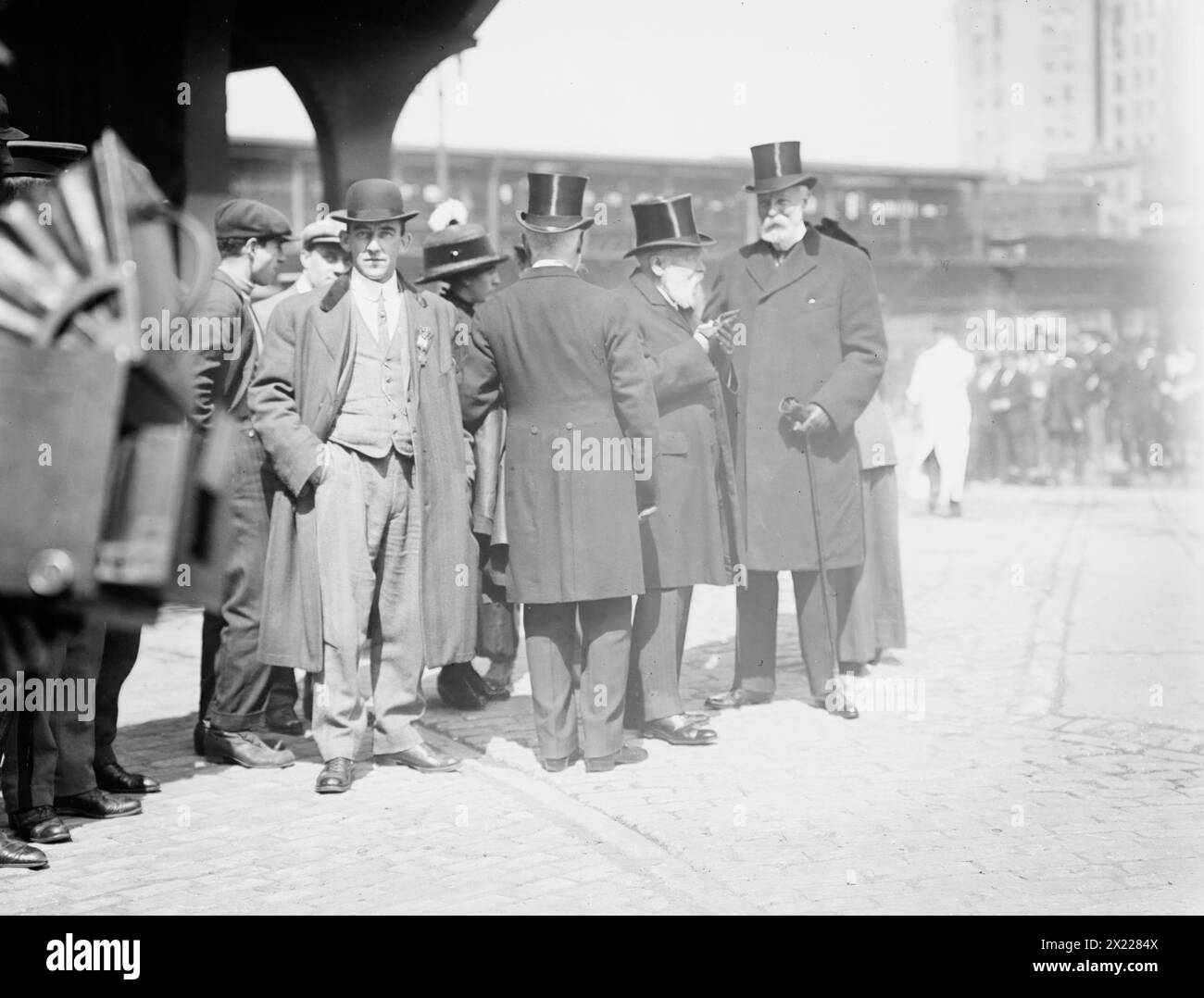Generale Woodford al funerale di Grant, 1912. Mostra il generale Stewart Lyndon Woodford al funerale del 26 aprile 1912, per il maggior generale Frederick Dent Grant (1850-1912), figlio del presidente Ulysses S. Grant, ex Commissario di polizia di New York e comandante della Eastern Division dell'esercito statunitense. Foto Stock