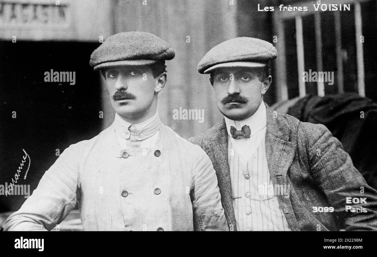 I fratelli Voisin, pionieri dell'aviazione francese. Gabriel Voisin (1880-1973), a sinistra, e Charles Voisin (1882-1912), a destra, (1912?). Foto Stock