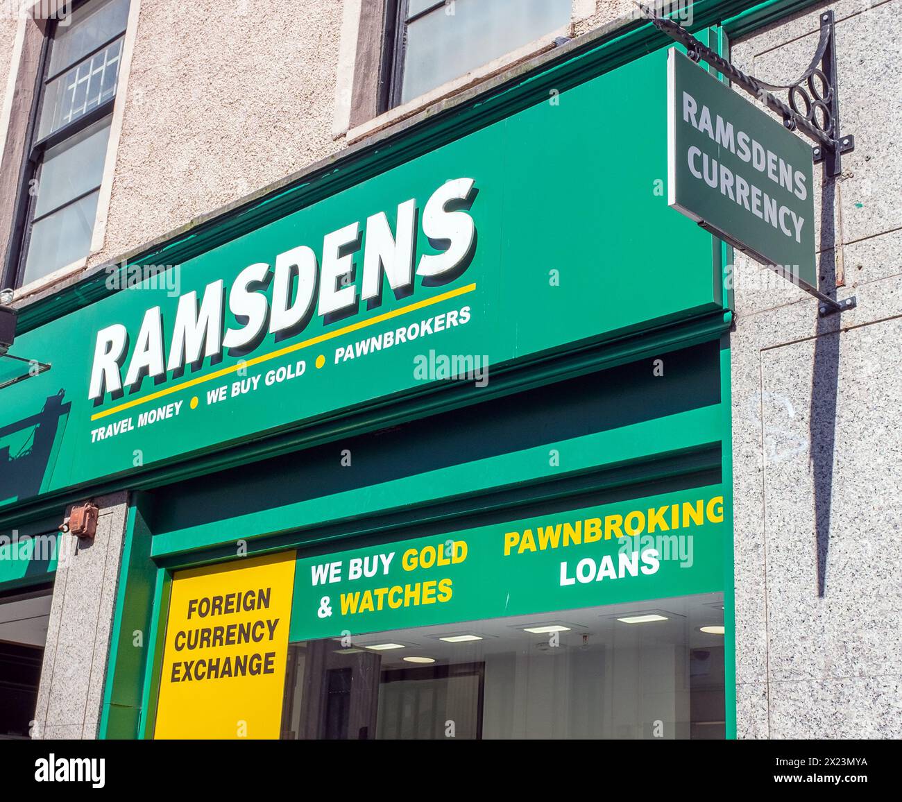 Ramsdens pewnbroker e commerciante di valuta, Glasgow, Scozia, Regno Unito Foto Stock