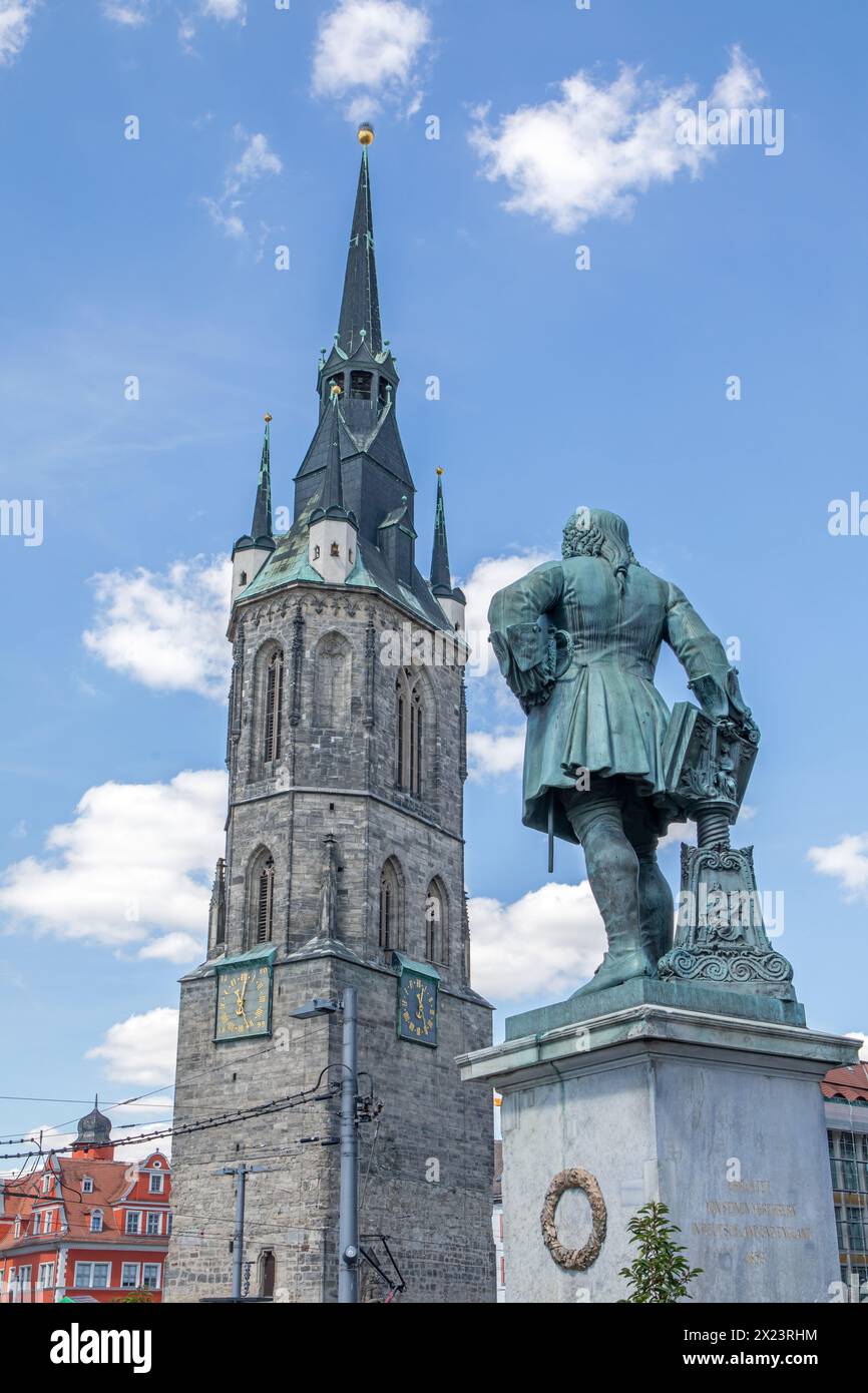 Torre Rossa e Monumento Georg Friedrich Handel, Halle (Saale), Sassonia-Anhalt, Germania Foto Stock