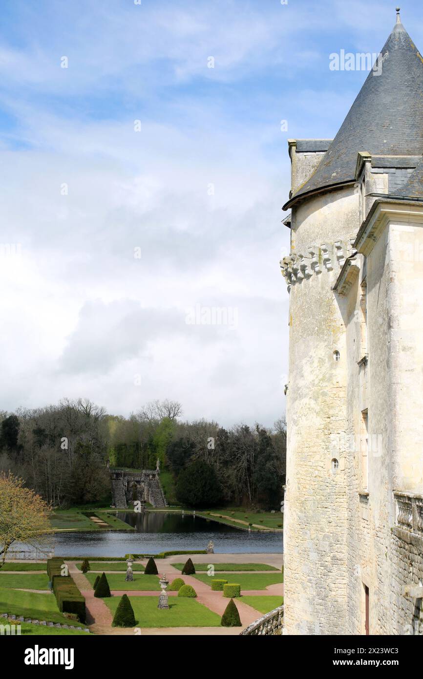 Chateau de la Roche Courbon, St Porchaire, Saintes, Charente Maritime, Francia Foto Stock