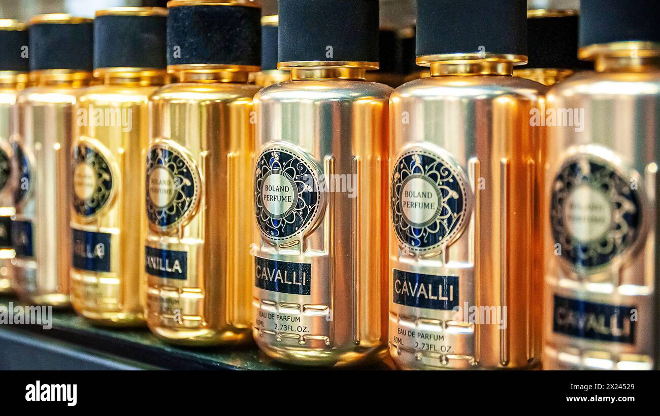 Esposizione di profumi arabi Foto Stock