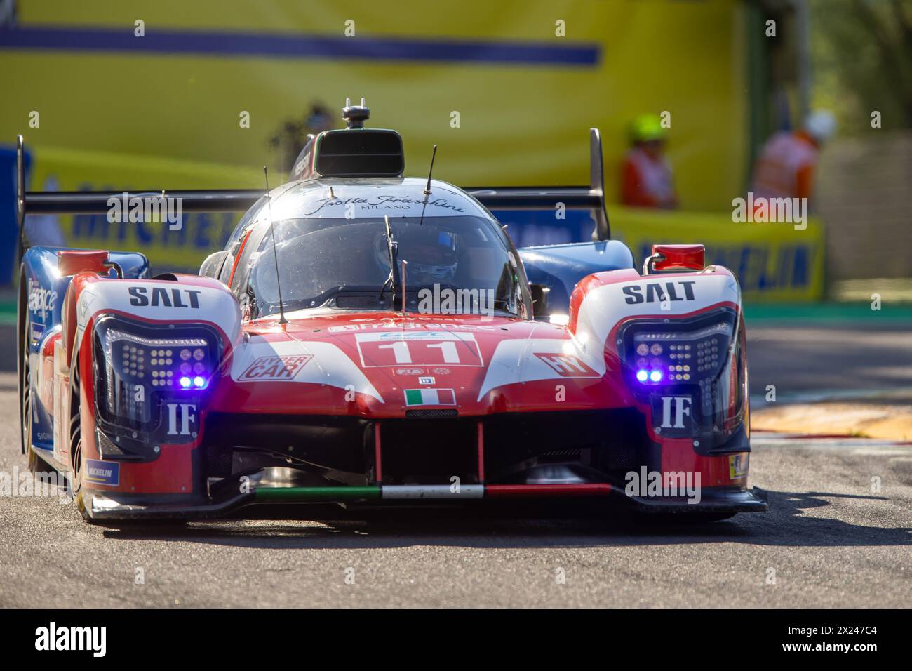 Imola, Italia. 19 aprile 2024. ISOTTA FRASCHINI (ITA), Isotta Fraschini Tipo6-C - Antonio Serravalle (CAN), Carl Wattana Bennett (THA), Jean-Karl Vernay (fra) durante la 6 ore di Imola, 2° round del FIA World Endurance Championship 2024, sul circuito Internazionale Enzo e Dino Ferrari, Imola, Italia il 19 aprile, 2024 durante il WEC - 6 ore di Imola, gara Endurance a Imola, Italia, 19 aprile 2024 Credit: Independent Photo Agency/Alamy Live News Foto Stock