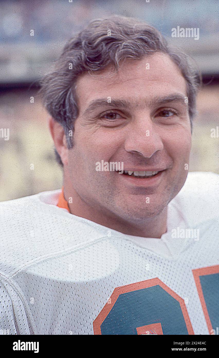 Una foto a testa e spalle del linebacker iddle dei Miami Dolphins Nick Buoniconti. Durante la pre-partita allo Shea Stadium nel Queens n 1978. Foto Stock