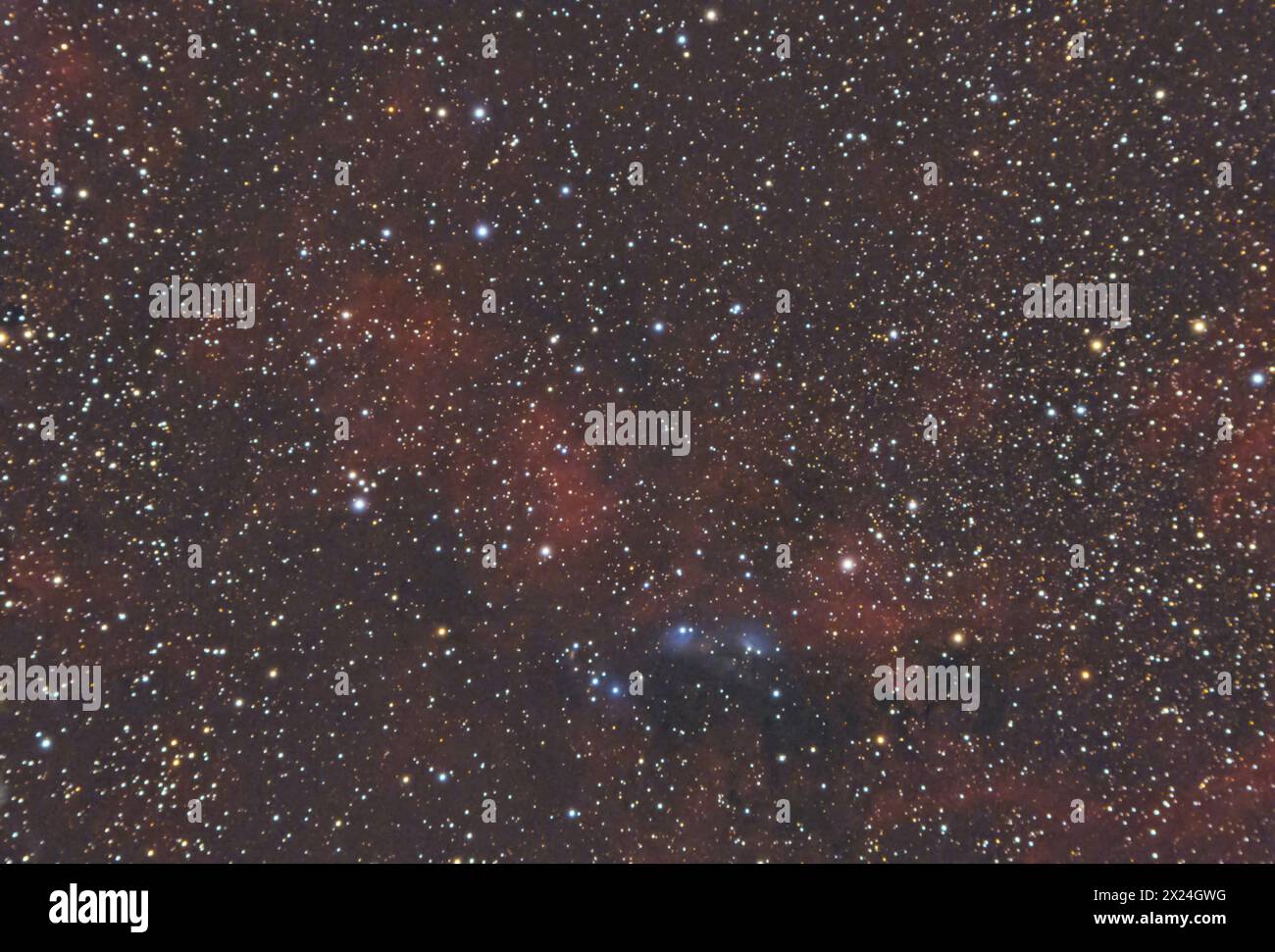 NGC 6914 è una nebulosa a riflessione nella costellazione di Cygnus. Le radiazioni ultraviolette dalle stelle ionizzano l'idrogeno nella nebulosa Foto Stock