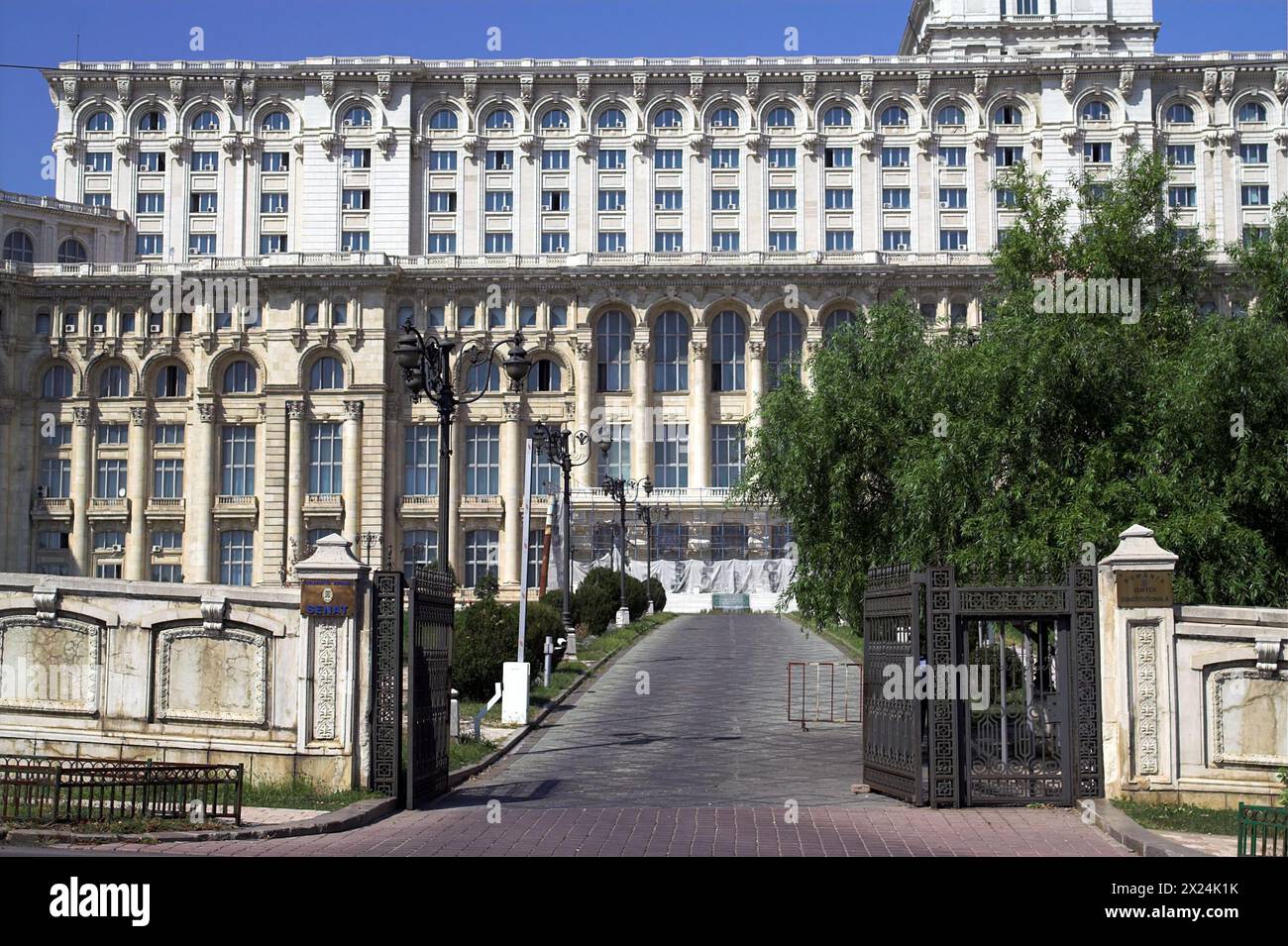 București, Bucarest, Rumänien Romania; Palatul Parlamentului; Palazzo del Parlamento; Parlamentspalast; Palacio del Parlamento Rumano; Pałac Ludowy Foto Stock