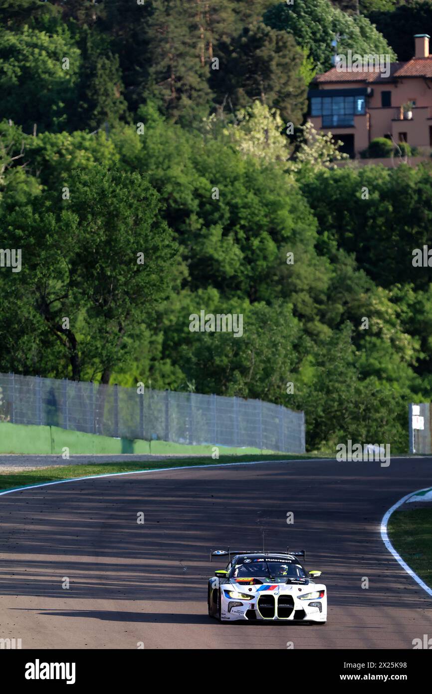 Imola, Italia, 19 aprile 2024, #46 Team WRT (bel) BMW M4 GT3 (LMGT3) Valentino Rossi (Ita) / Ahmad al Harthy (Omn) / Maxime Martin (bel)Ê durante la 6 ore di Imola, seconda gara del Campionato Mondiale Endurance FIA 2024 (FIA WEC) all'autodromo Internazionale Enzo e Dino Ferrari dal 18 al 21 aprile 2024 a Imola, Italia - foto Bruno Vandevelde/MPS Agency Credit MPS Agency/Alamy Live News Foto Stock