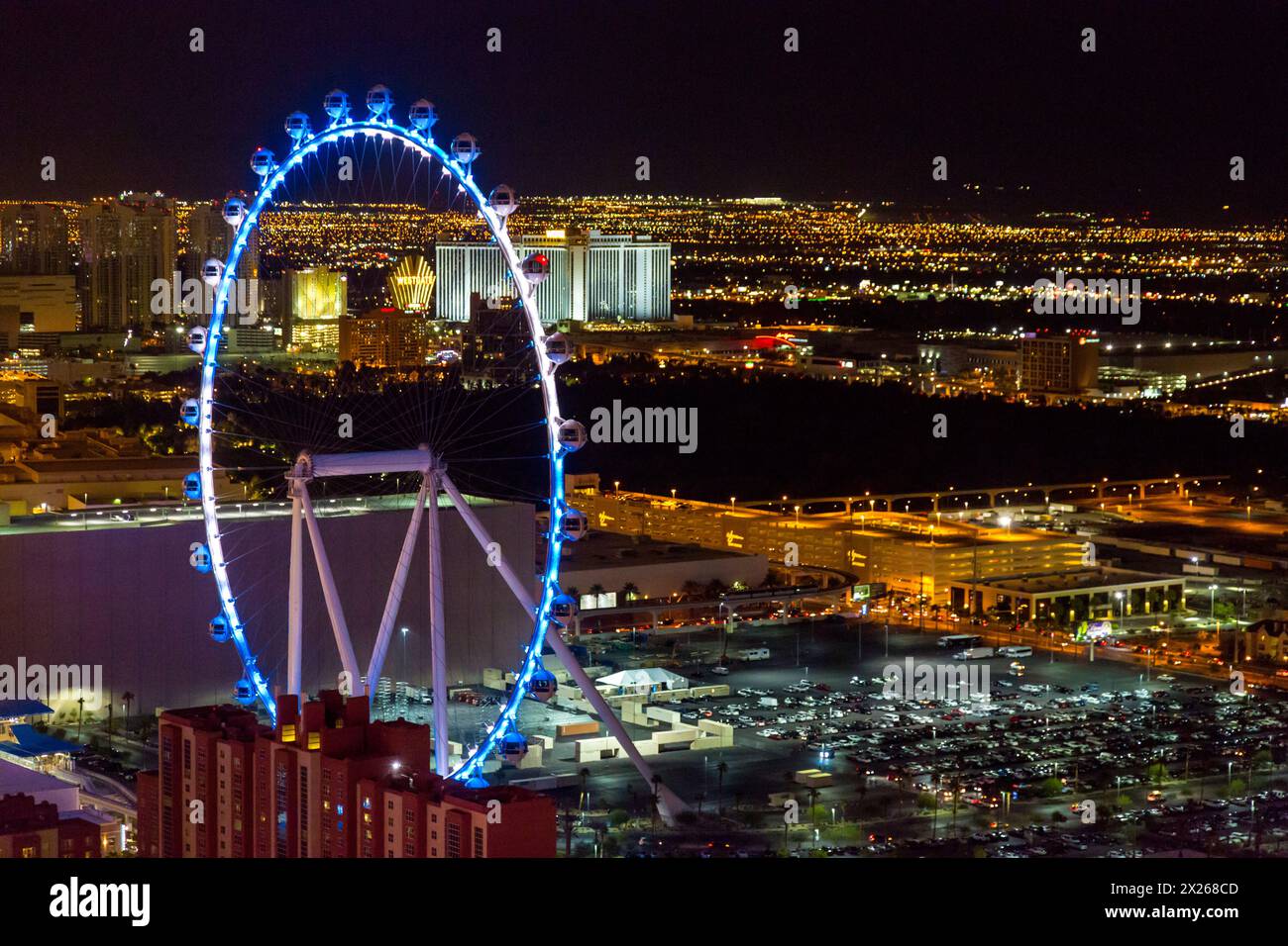 Las Vegas, Nevada di notte, il High Roller e dalla Torre Eiffel. Foto Stock