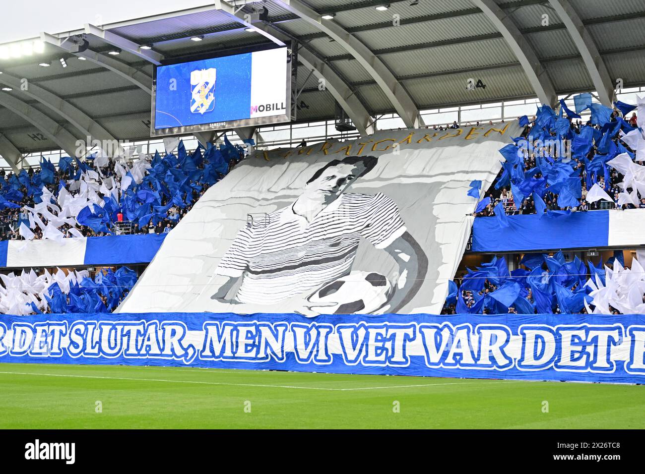 Il leggendario allenatore di calcio Sven-Göran Svennis Eriksson viene celebrato prima della partita di calcio di sabato tra l'IFK Gothenburg e l'IFK Norrköping a Gamla Foto Stock