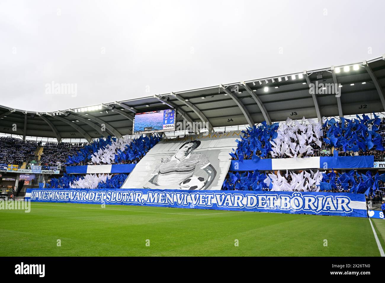 Il leggendario allenatore di calcio Sven-Göran Svennis Eriksson viene celebrato prima della partita di calcio di sabato tra l'IFK Gothenburg e l'IFK Norrköping a Gamla Foto Stock