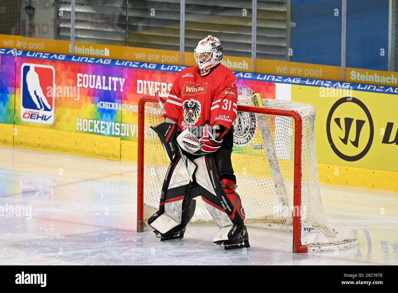 Eishalle Linz, AUT, OEHV, Eishockeylaenderspiel, squadra, Austria. 20 aprile 2024. Vs Team Repubblica Ceca, im Bild David Madlener (AUT) .// partita di International Hockey League tra Austria e Repubblica Ceca a Linz, Austria il 2024/04/20 - 20240420 PD7422 credito: APA-PictureDesk/Alamy Live News Foto Stock