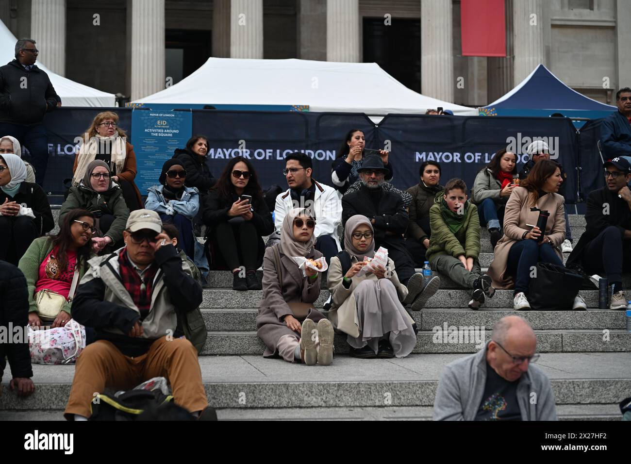 Trafalgar Square, Londra, Regno Unito. 20 aprile 2024. Migliaia di persone partecipano a Eid in the Square 2023 in Trafalgar Square per celebrare la fine del Ramadan, un mix di atti tradizionali e contemporanei. Credito: Vedi li/Picture Capital/Alamy Live News Foto Stock