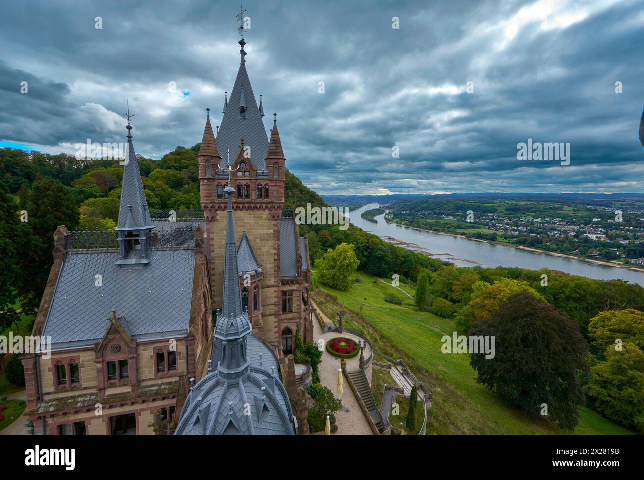 Vista sul castello di Drachenfels. Konigswinter, Germania Foto Stock