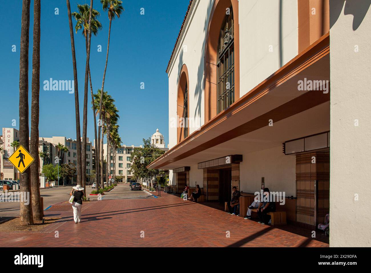 All'interno della Union Station di Los Angeles, CALIFORNIA, è la più grande stazione ferroviaria degli Stati Uniti occidentali. È stata inaugurata nel 1939. Foto Stock