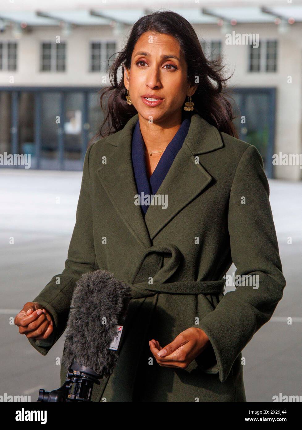 Londra, Regno Unito. 21 aprile 2024. Claire Coutinho, Segretario di Stato per la sicurezza energetica e Net Zero, alla BBC per domenica con Laura Kuenssberg crediti: Karl Black/Alamy Live News Foto Stock