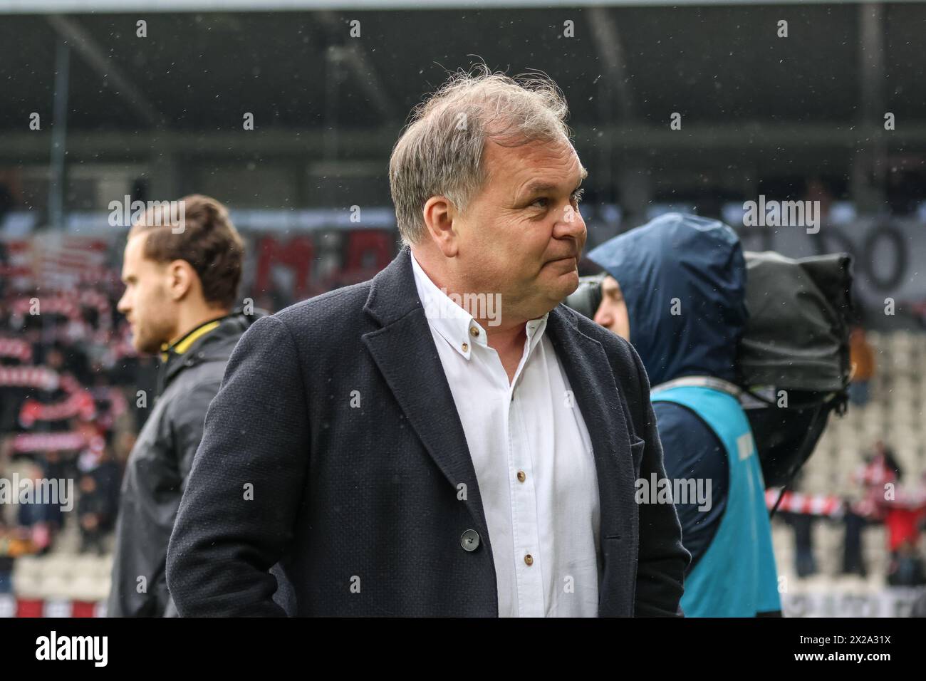 Cracovia, Polonia. 21 aprile 2024. 04.21.2024 Cracovia, Polonia, calcio, PKO BP Ekstraklasa 23/24, Cracovia - Puszcza Niepolomice op: Tomasz Tulacz - allenatore (trener) crediti: Konrad Swierad/Alamy Live News Foto Stock