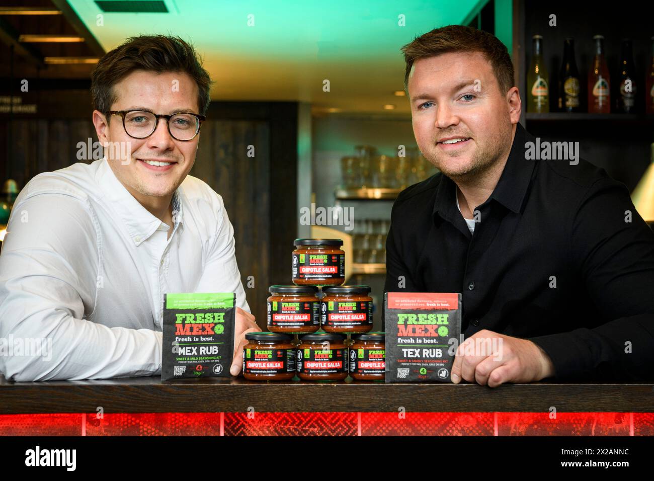 Fresh Mex, Lothian Road, comproprietari Robbies (occhiali) e Chris Moult Foto Stock