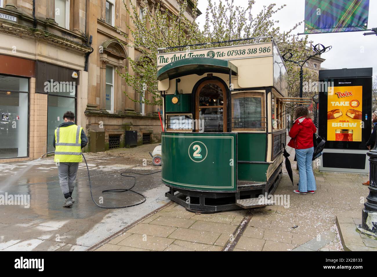 L'outlet di Street food Auld tram nel centro di Dundee, Scozia, Regno Unito Foto Stock