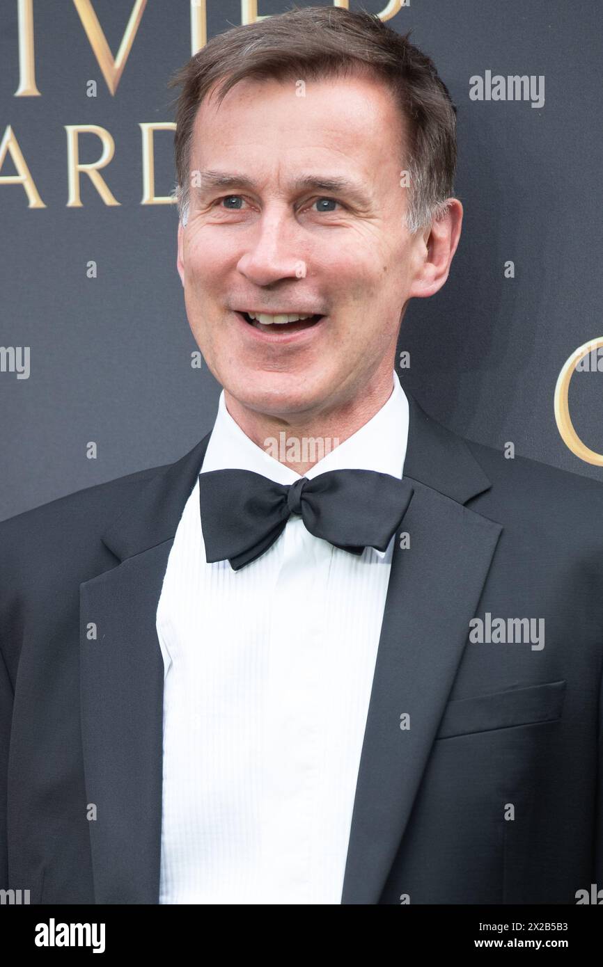 Londra, Regno Unito. 14 aprile 2024. Nella foto Jeremy Hunt - Cancelliere dello Scacchiere partecipa agli Olivier Awards 2024 alla Royal Albert Hall. Credito: Justin ng/ Foto Stock