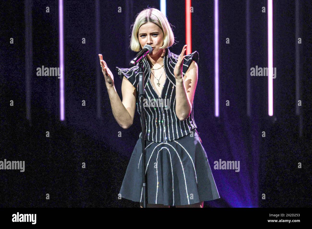 Hannover Messe Eröffnung 2024 Norwegian Band Dagny , Sängerin Dagny Norvoll Sandvik Hannover Congress Centrum HCC, Niedersachsen Germany *** Hannover Messe Opening 2024 Norwegian band Dagny , cantante Dagny Norvoll Sandvik Hannover Congress Centrum HCC , Niedersachsen Germany Foto Stock