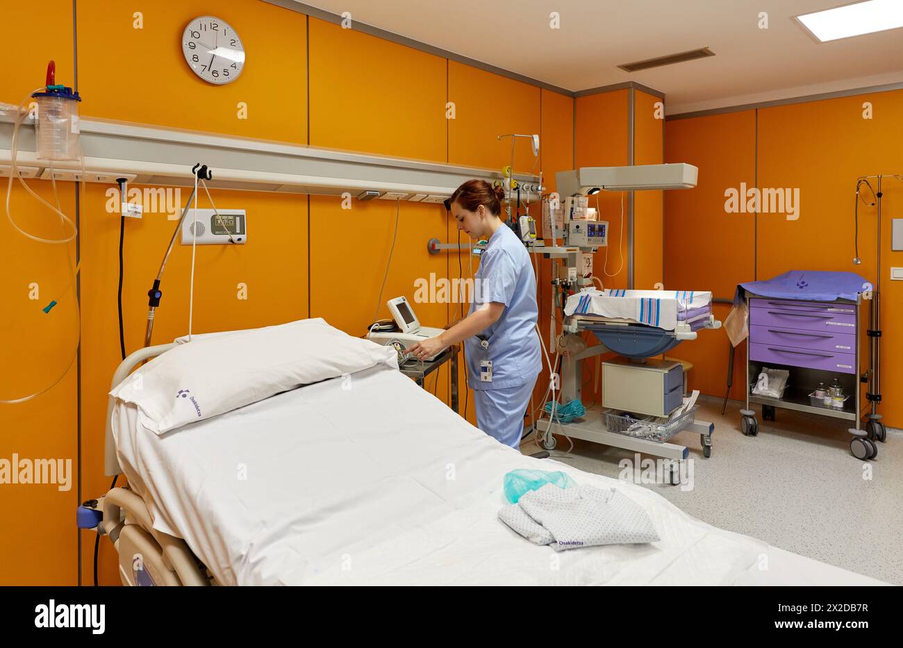 Sala parto, reparto di maternità, Ospedale Donostia, San Sebastian, Gipuzkoa, Paesi Baschi Foto Stock