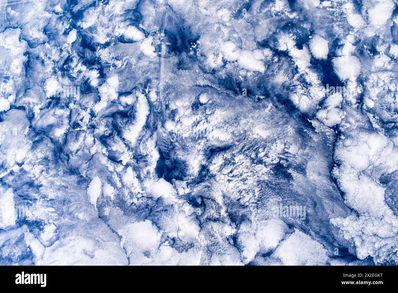 Copertura Cloudscape e cloud, condizioni meteorologiche e atmosfera. Miglioramento digitale di un'immagine da parte della NASA Foto Stock