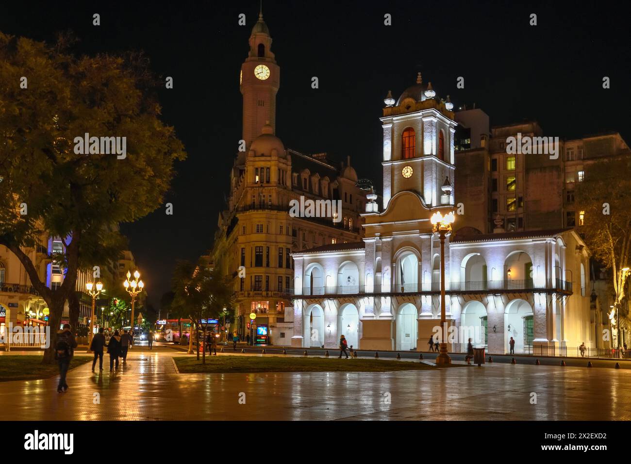Geografia / viaggi, Argentina, Plaza de mayo con il Cabildo, un tempo edificio governativo, ULTERIORI DIRITTI-AUTORIZZAZIONE-INFO-NON-DISPONIBILI Foto Stock