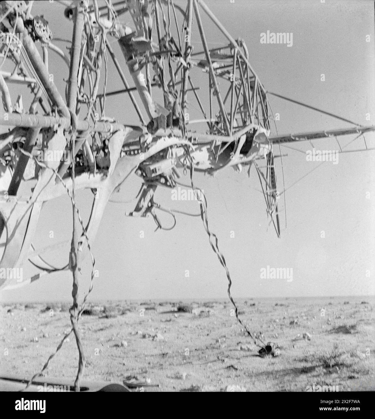 Cecil Beaton ha fotografato luoghi e persone in Medio Oriente da febbraio a luglio 1942, documentando paesaggi, aree urbane e scene culturali durante la seconda guerra mondiale Foto Stock Cecil Beaton ha fotografato luoghi e persone in Medio Oriente da febbraio a luglio 1942, documentando paesaggi, aree urbane e scene culturali durante la seconda guerra mondiale Foto Stock
