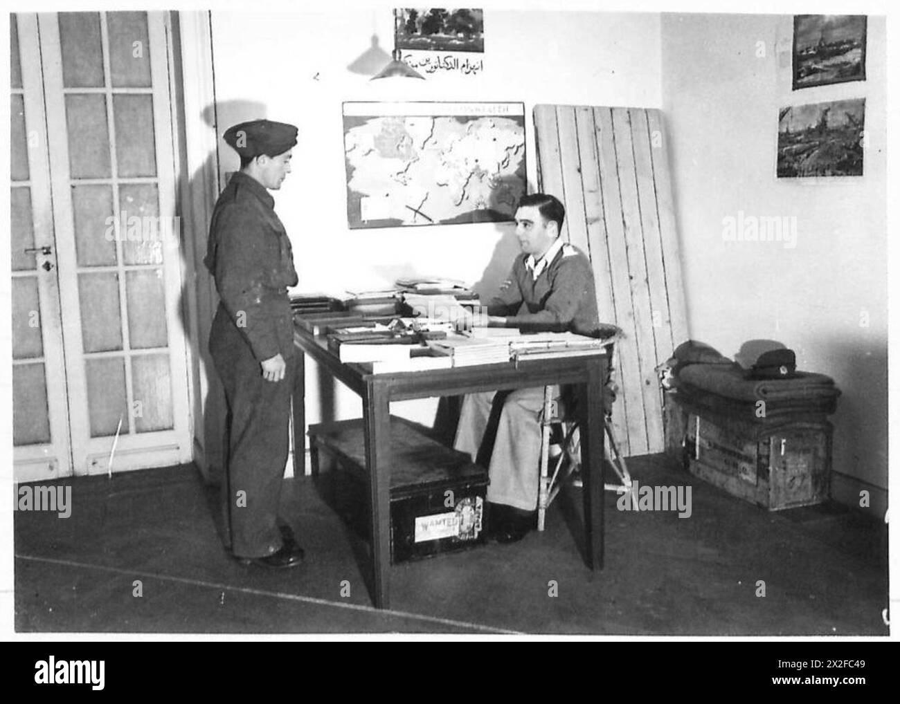 L'Army Film and Photographic Unit gestisce il trasporto presso la sede centrale per garantire operazioni efficienti per il lavoro fotografico e cinematografico. Foto Stock