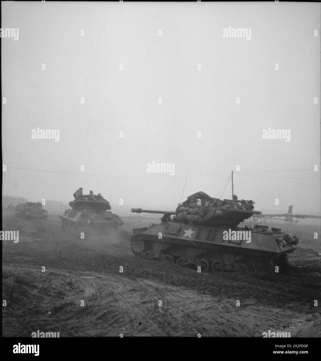I cacciatorpediniere Achilles da 17 libbre della 15th (Scottish) Division britannica si riunirono l'8 febbraio 1945 in preparazione dell'operazione Veritable nell'Europa nordoccidentale. Foto Stock
