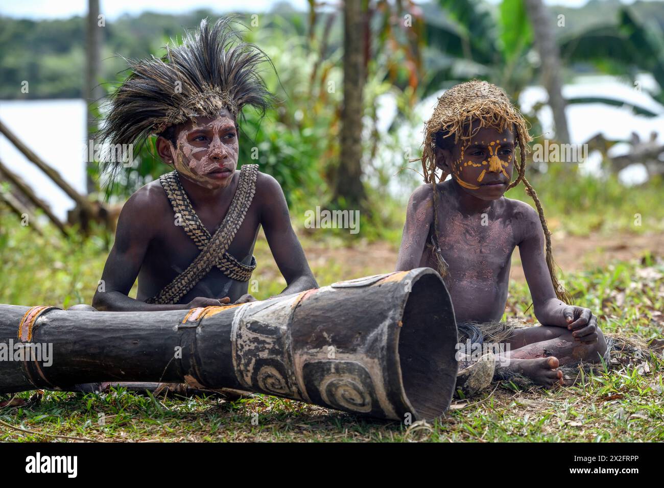 Geografia / viaggio, Papua nuova Guinea, ritratto di due ragazzi, villaggio Mutin, lago Murray, DIRITTI AGGIUNTIVI-CLEARANCE-INFO-NON-DISPONIBILE Foto Stock