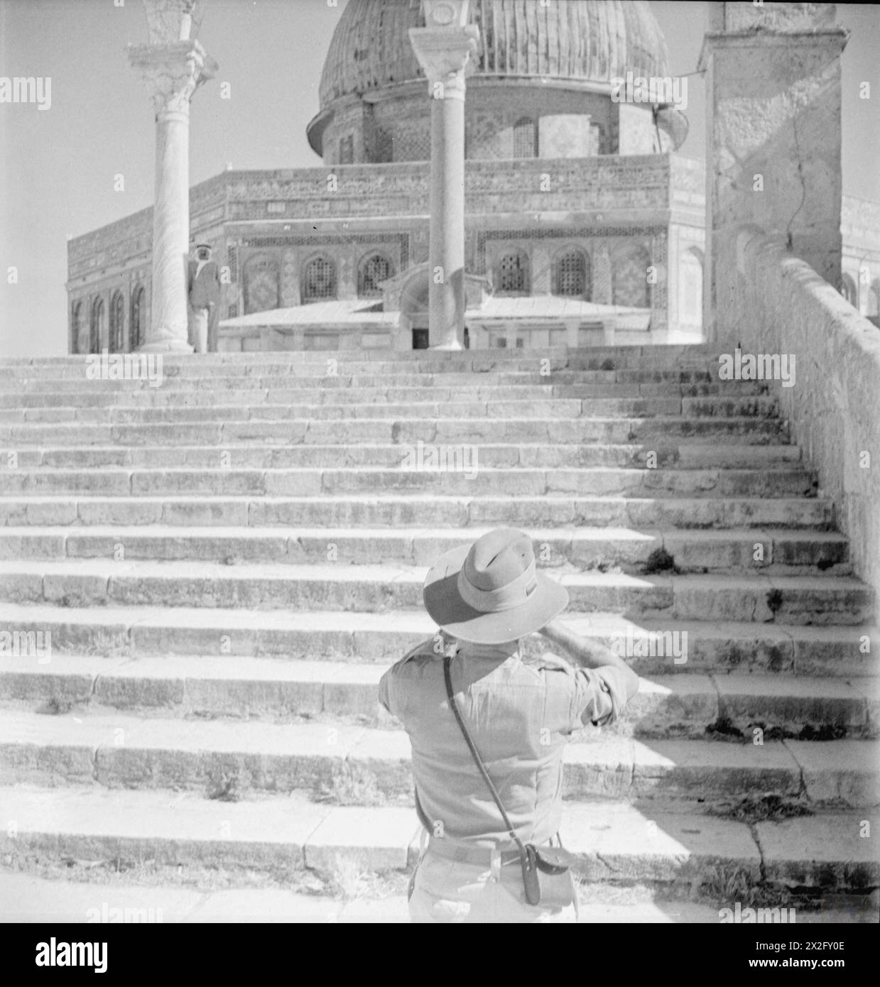 Cecil Beaton catturò registrazioni visive di persone e luoghi in Medio Oriente tra febbraio e luglio 1942. Foto Stock Cecil Beaton catturò registrazioni visive di persone e luoghi in Medio Oriente tra febbraio e luglio 1942. Foto Stock