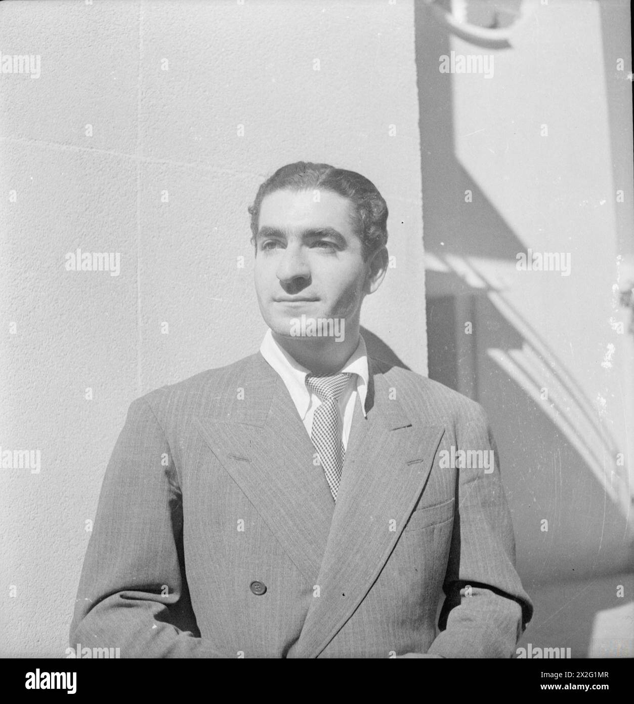 Il fotografo Cecil Beaton ha documentato il Medio Oriente tra febbraio e luglio 1942, catturando immagini di paesaggi, persone e attività in tempo di guerra. Foto Stock Il fotografo Cecil Beaton ha documentato il Medio Oriente tra febbraio e luglio 1942, catturando immagini di paesaggi, persone e attività in tempo di guerra. Foto Stock