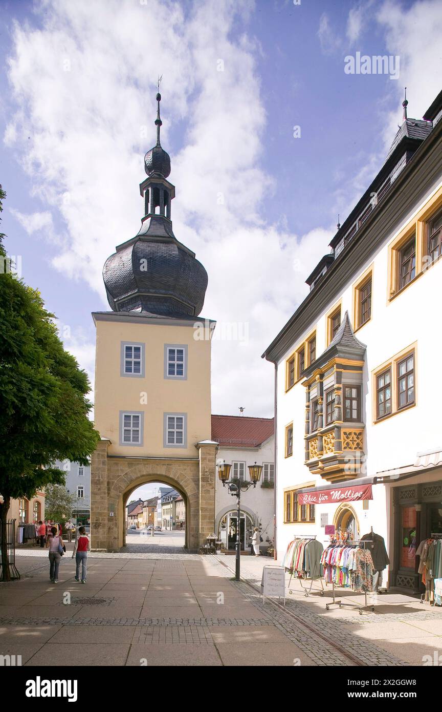 Saalfeld Das Blankenburger Tor a Saalfeld Saalfeld . Thüringen Deutschland *** Saalfeld porta Blankenburg a Saalfeld Saalfeld Turingia Germania Foto Stock