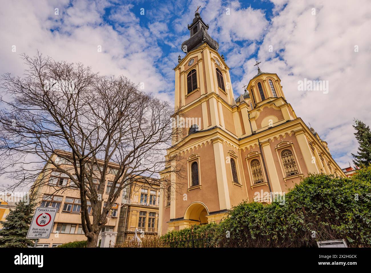 15 marzo 2024, Sarajevo, Bosnia ed Erzegovina: Cattedrale di Theotokos: Il punto di riferimento religioso di Sarajevo. Foto Stock