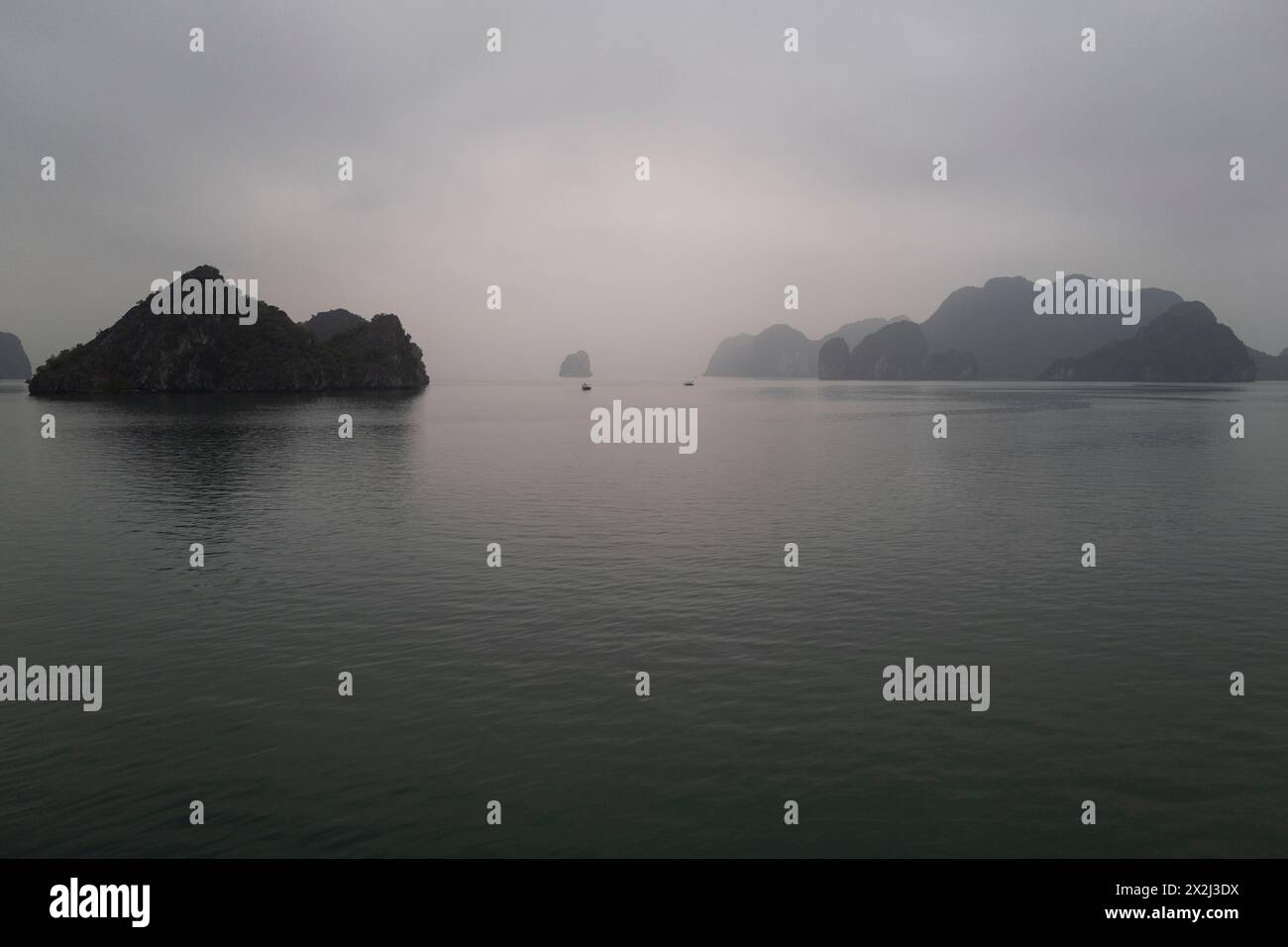 La Baia di Ha Long, Vietnam Foto Stock