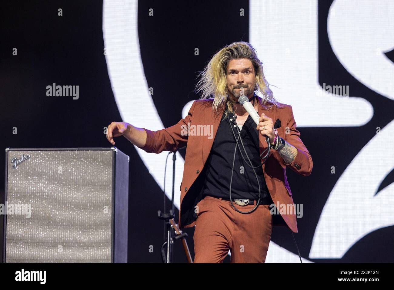 Indio, Stati Uniti. 21 aprile 2024. Adam Lazzara di Taking Back Sunday durante il Coachella Music Festival all'Empire Polo Club il 21 aprile 2023, a Indio, California (foto di Daniel DeSlover/Sipa USA) crediti: SIPA USA/Alamy Live News Foto Stock