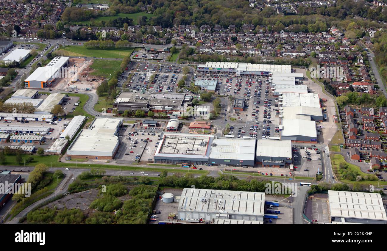 Vista aerea del Croft Retail Park a Bromborough, Wirral, Merseyside Foto Stock