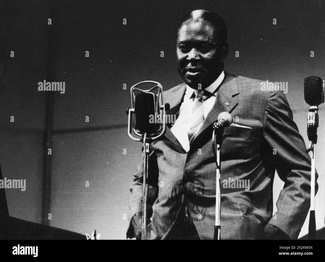 Memphis Slim, 3.9.1919 - 24.2,1988, musicista blues americano, in una performance teatrale, anni '1960, DIRITTI AGGIUNTIVI-CLEARANCE-INFO-NOT-AVAILABLE Foto Stock
