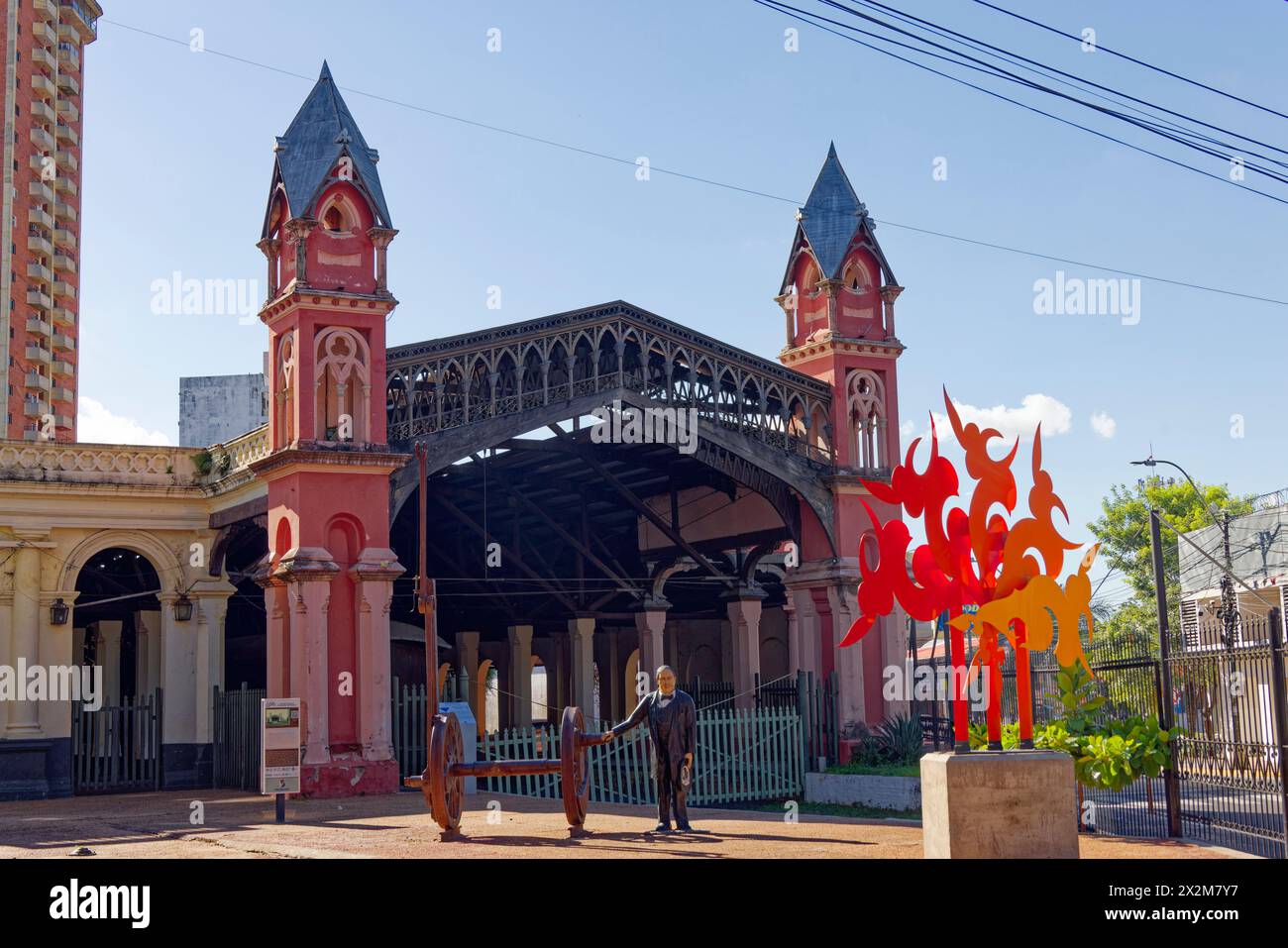Asuncion, Paraguay. 14 gennaio 2024. La stazione centrale della linea ferroviaria Asunción-Encarnacion fu la prima in Sud America ad Asuncion, in Paraguay. Foto Stock