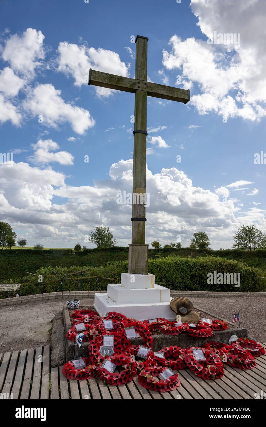 Croce commemorativa al cratere Lochnagar Foto Stock