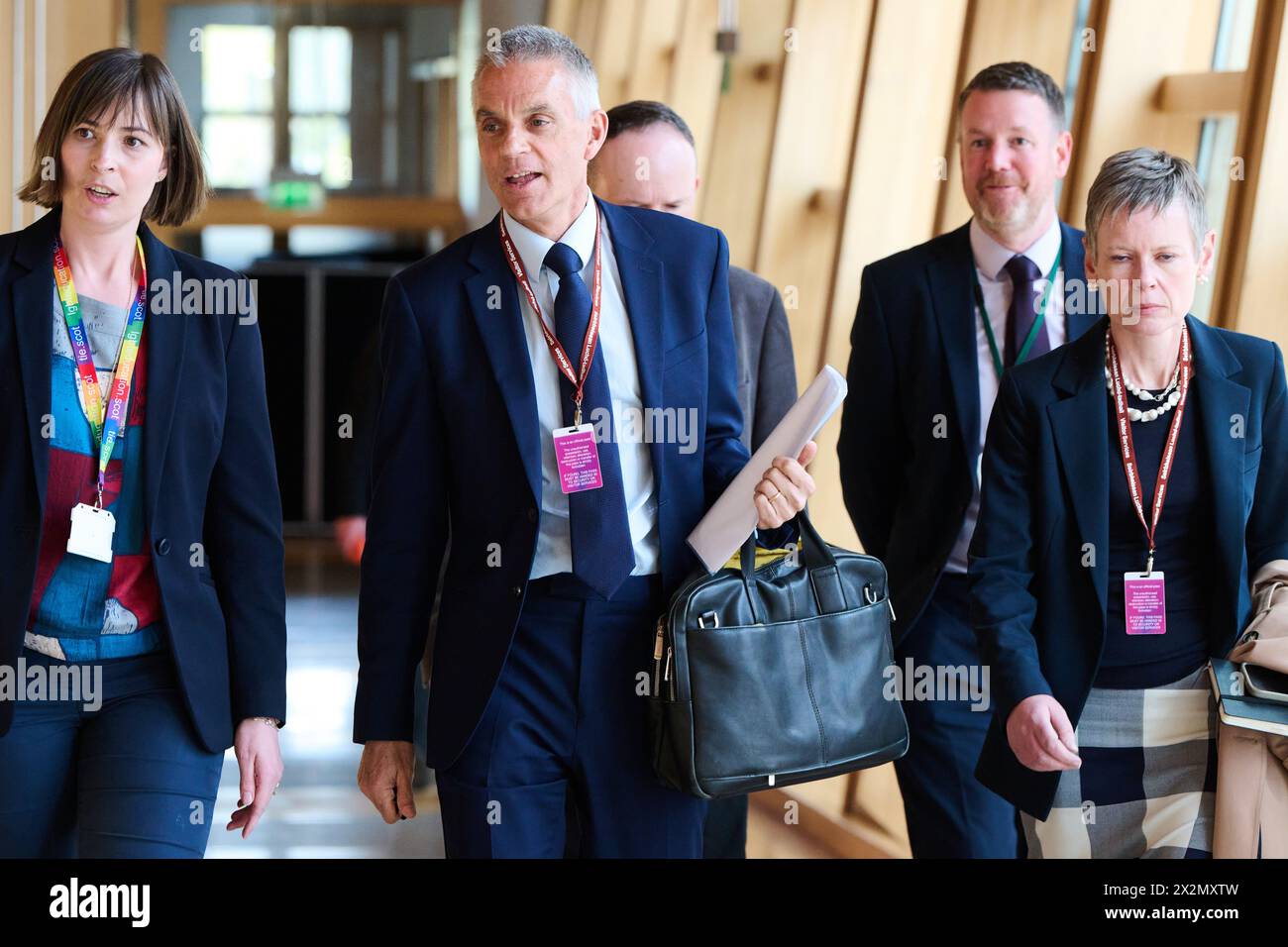 Edimburgo Scozia, Regno Unito 23 aprile 2024. Tim DAVIE, direttore generale della BBC, del Parlamento scozzese. credito sst/alamy notizie in diretta Foto Stock